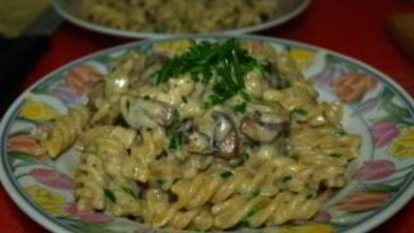 паста под сливочным соусом