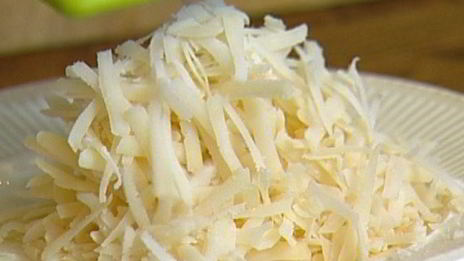 паста с брокколи, оливками и кедровыми орешками