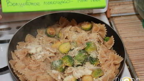 паста с брюссельской капустой и кедровыми орехами