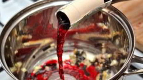 паста с красным соусом