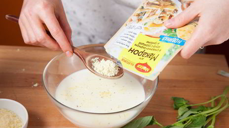 паста с креветками и зеленым горошком в сливочном соусе