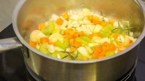 паста с куриными сердечками и печенью