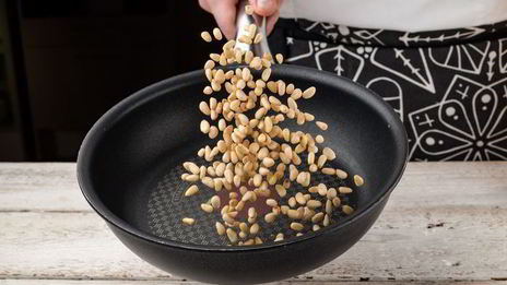 паста с семгой и соусом песто