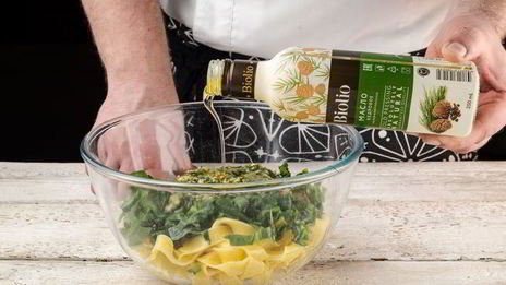 паста с семгой и соусом песто