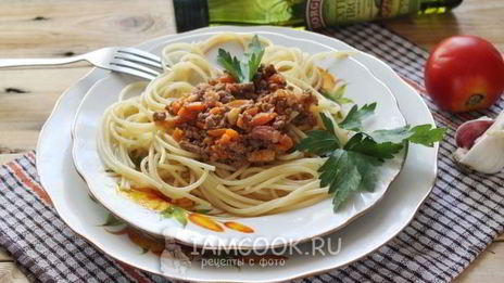 спагетти болоньезе