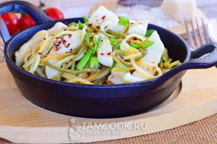 Спагетти с кальмарами в сливочном соусе