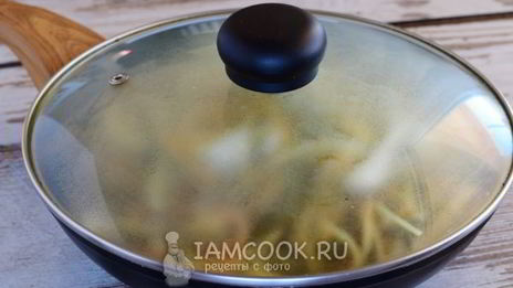 спагетти с кальмарами в сливочном соусе