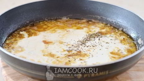 спагетти с креветками в сливочном соусе