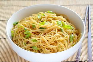 Спагетти с зеленым луком