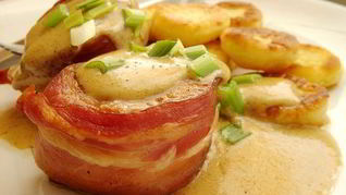 Медальоны из свиной вырезки и картофельные ньокки под сливочно-горчичным соусом