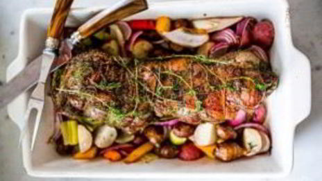 баранина, фаршированная травами