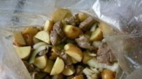 баранина с картошкой в рукаве