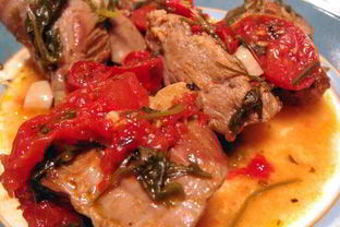 Баранина, томленая в горшочке