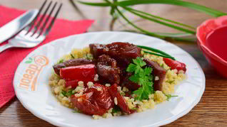 Индейка в красном соусе