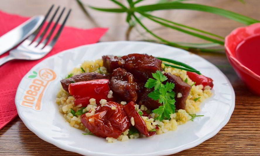 Рецепт индейки в красном соусе