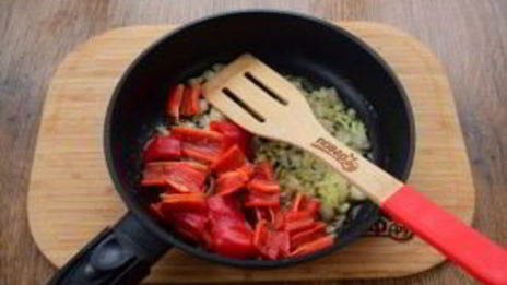 индейка в красном соусе