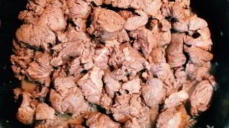 кабанятина тушеная