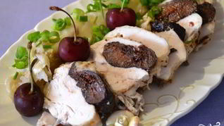 Куриная грудка с черносливом