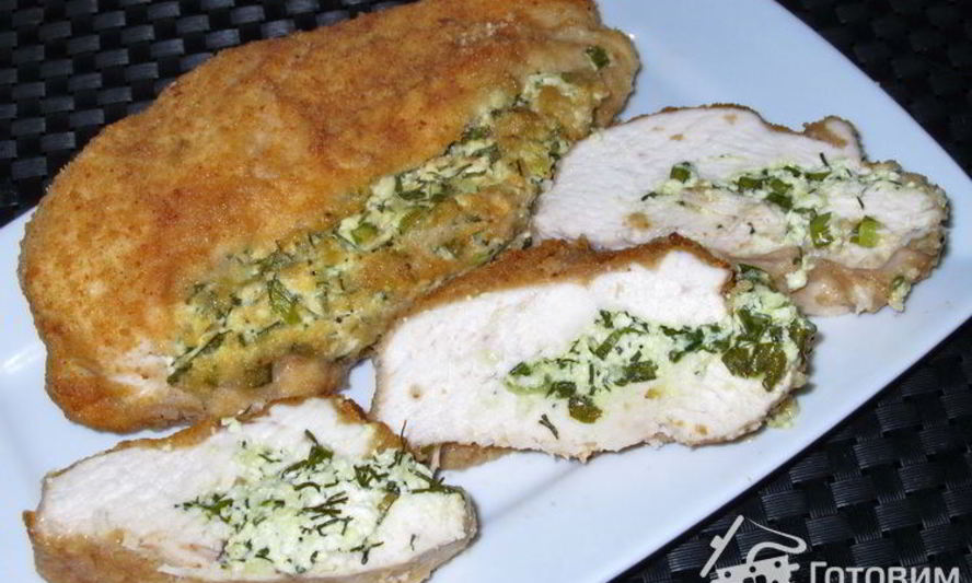 Рецепт куриного филе с творогом и зеленью