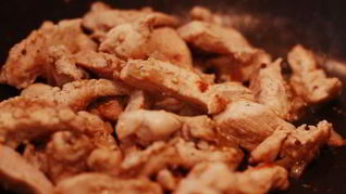 Куриное филе в маринаде из зерненой горчицы