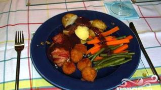 Куриные грудки с голубым сыром