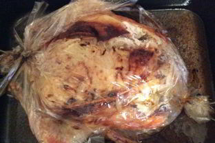 Курица, фаршированная квашеной капустой