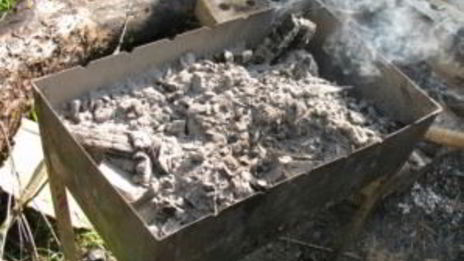 курица на костре в фольге