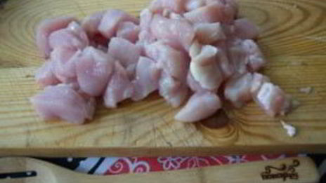 курица с овощами и ананасами