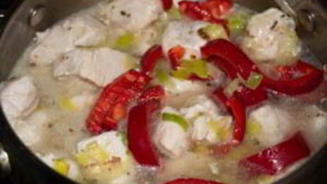 курица с овощами и ананасами