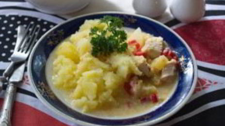 курица с овощами и ананасами