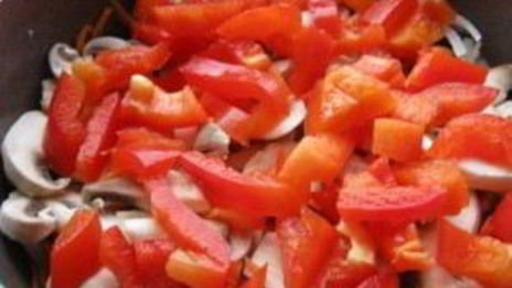 курица с овощами в казане