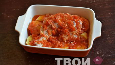 курица с помидорами в духовке