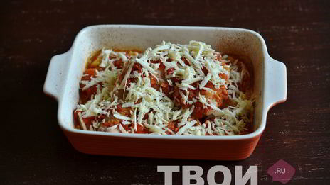 курица с помидорами в духовке