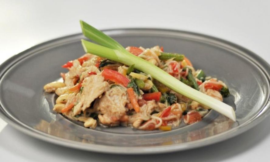 Рецепт курицы с рисовой лапшой