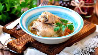 Курица в банке в собственном соку