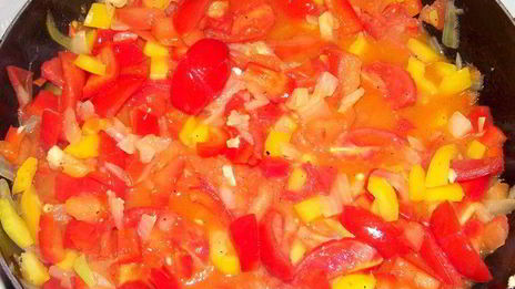 курица, запеченная с овощами