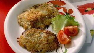 Нежное мясо в румяной картофельной корочке