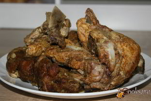 Острые свиные ребрышки, запеченные в пакете