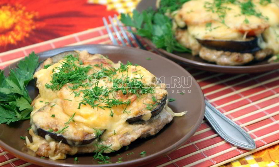 Рецепт отбивных с баклажаном и сыром