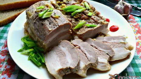 свиная грудинка с чесноком в соево-медовом маринаде в мультиварке