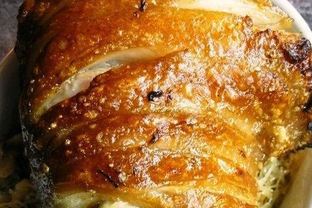 Свиная рулька, тушенная в пиве