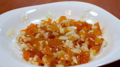 свиная вырезка, фаршированная курагой