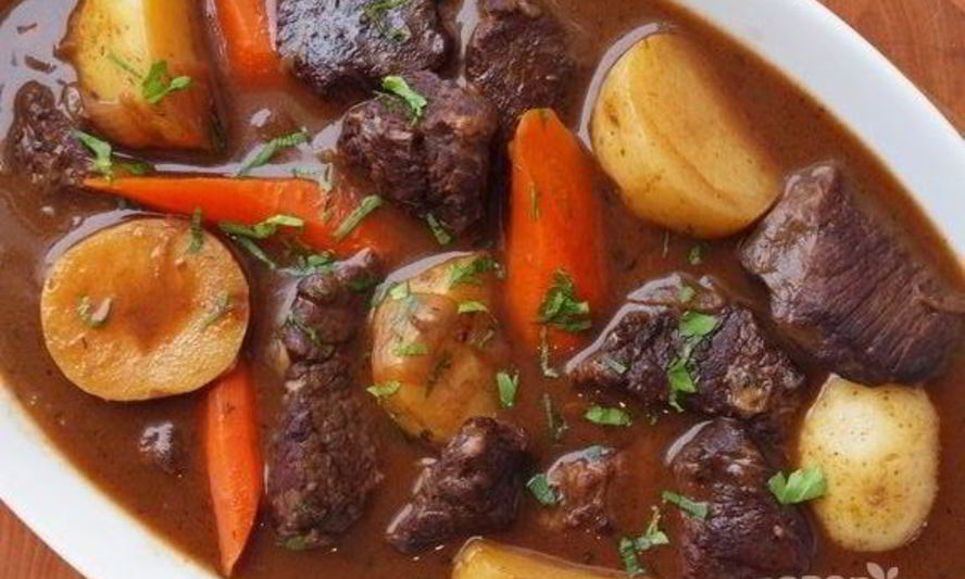 Рецепт тушеной говядины с картошкой