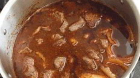 тушеная говядина с картошкой