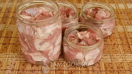 тушенка в духовке в банке