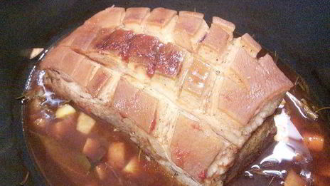 запеченная свинина с карамелизированной корочкой