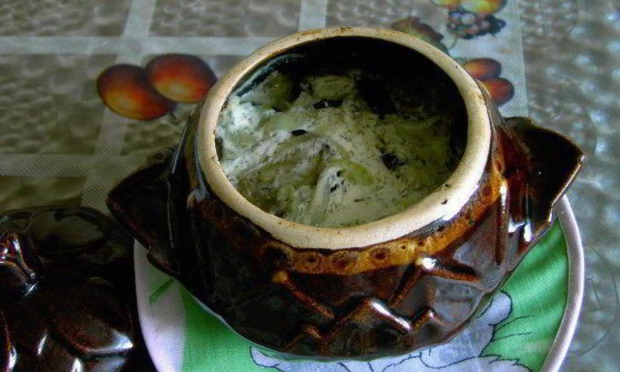 Рецепт баклажанов, тушенных с луком и сметаной