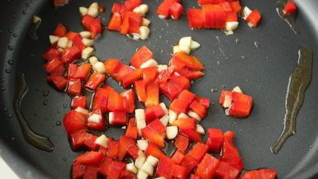 чап-чой с креветками, грибами и стручковой фасолью