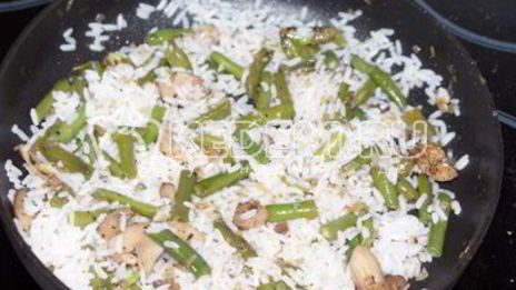 фаршированные перцы рисом и овощами