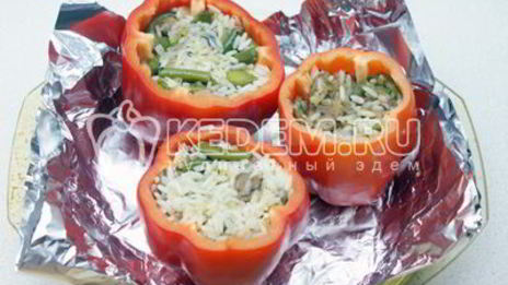 фаршированные перцы рисом и овощами